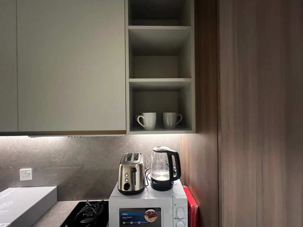 Beverly Boulevard Studio Apartment